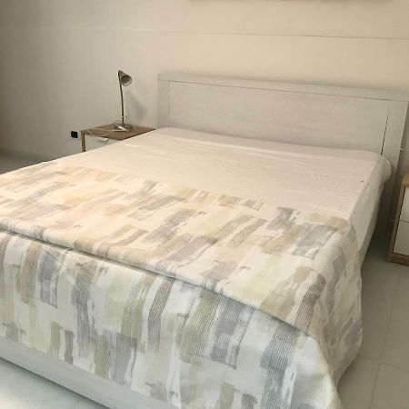 La Casa Di Flo Hotel Наполи Екстериор снимка
