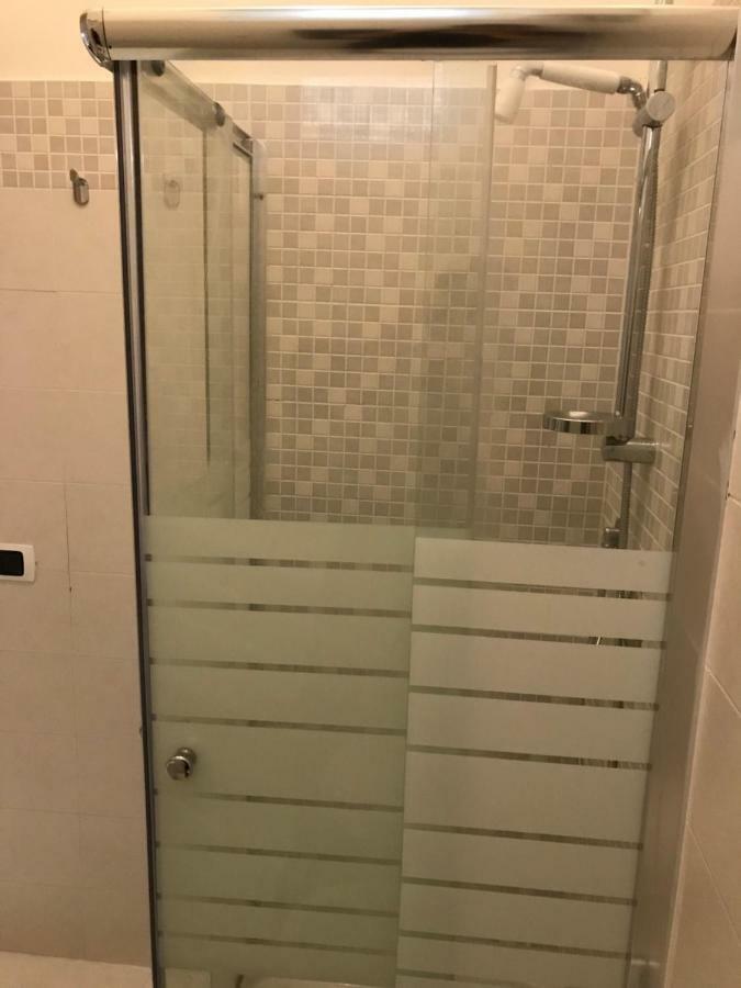La Casa Di Flo Hotel Наполи Екстериор снимка